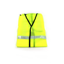 7437 Green Safety Jacket For Having protection against accidents usually in construction area's. 